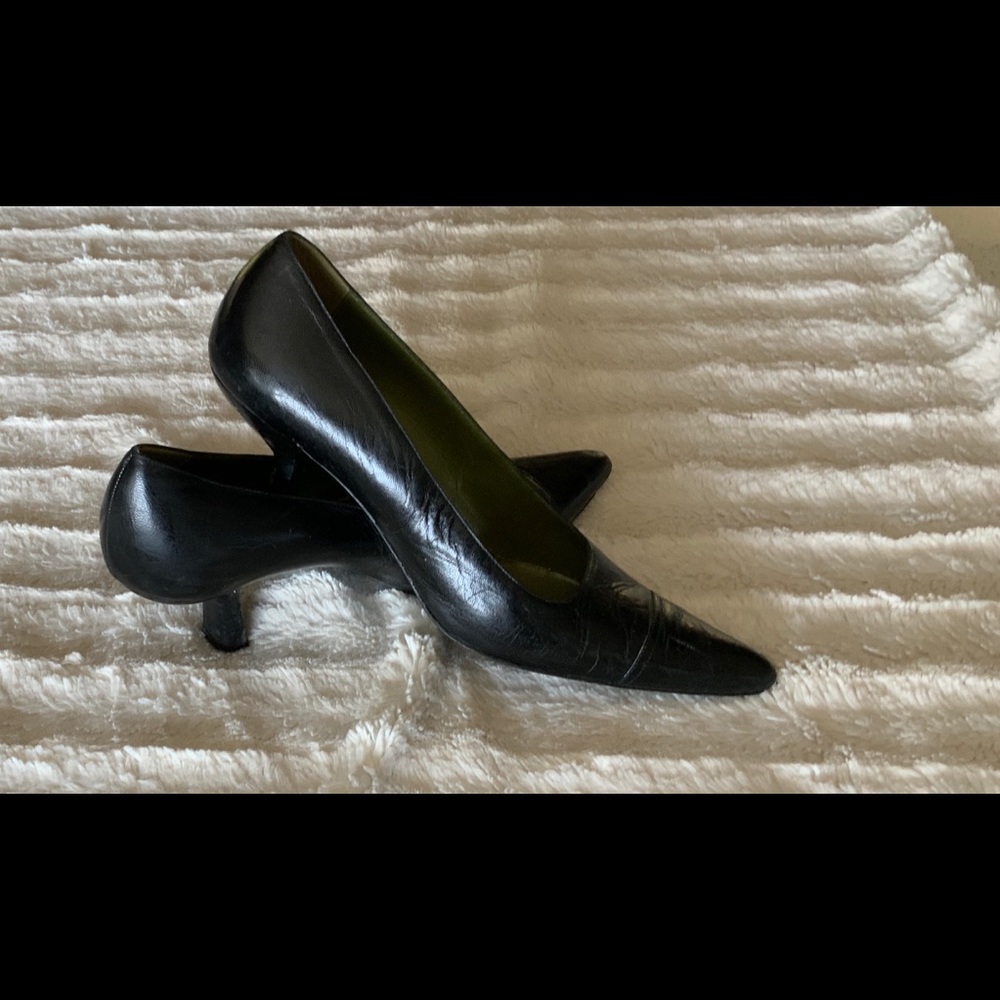 Gucci beyotch pumps